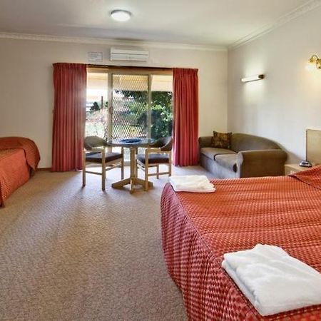 Paradise Lakes Motel Shepparton Exterior photo