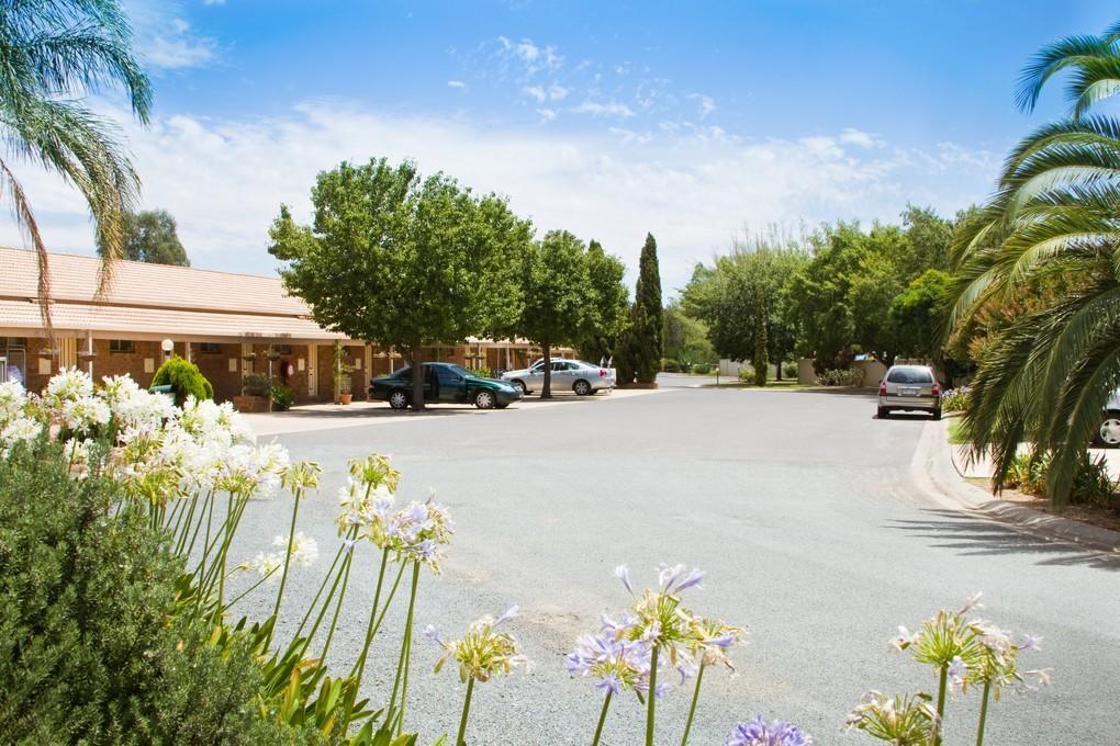 Paradise Lakes Motel Shepparton Exterior photo